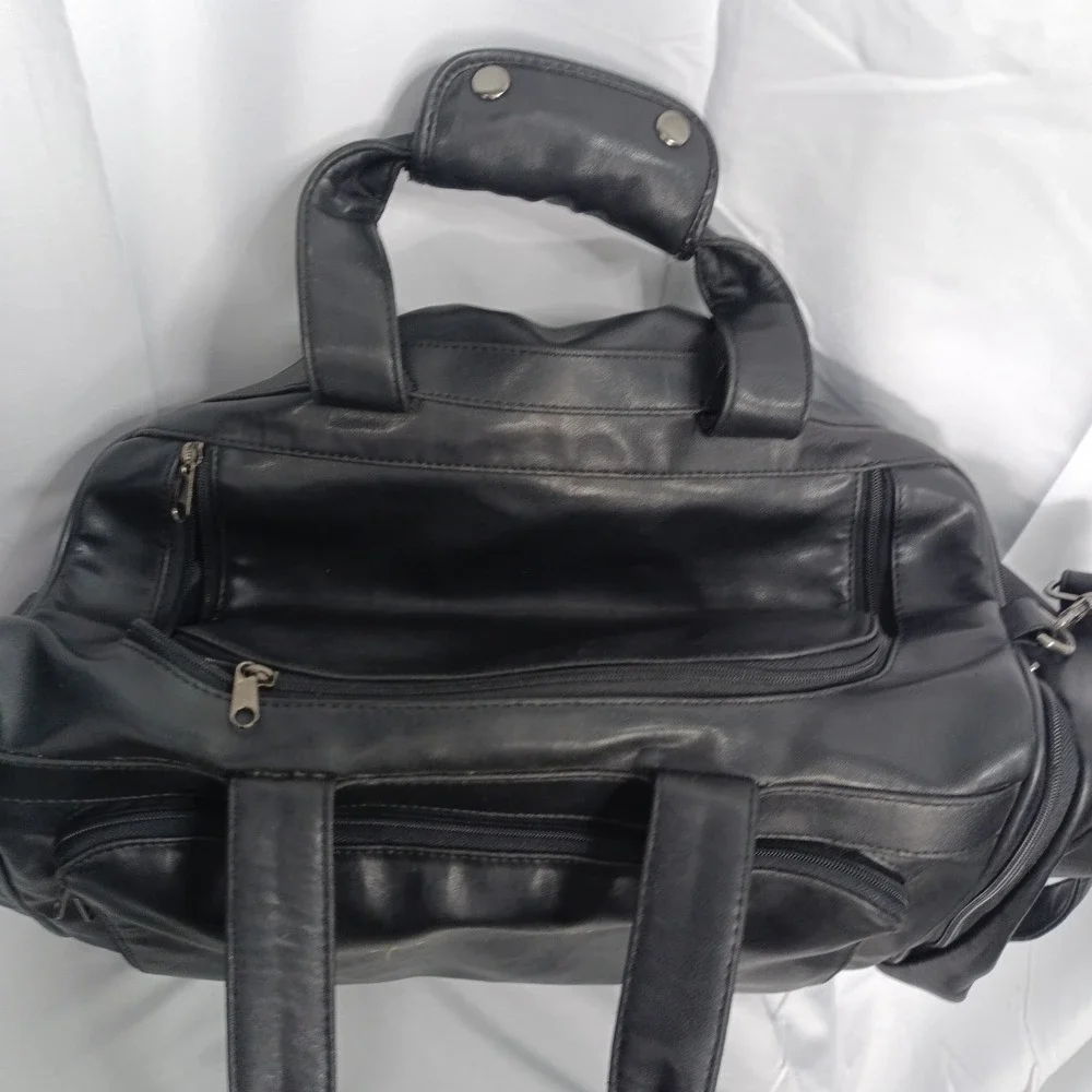 FootJoy Black Faux Leather Golf Duffel Bag Travel Gym   Carry On 20x10x12